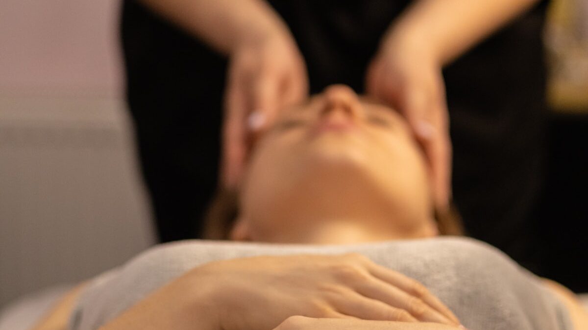 Hydrafacial-Gesichtsbehandlung – Tiefenreinigung und Pflege